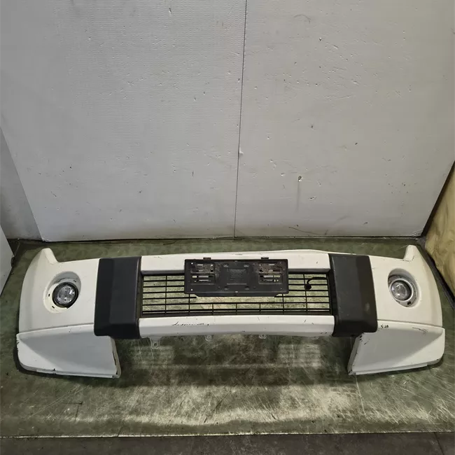 Paraurti anteriore con White