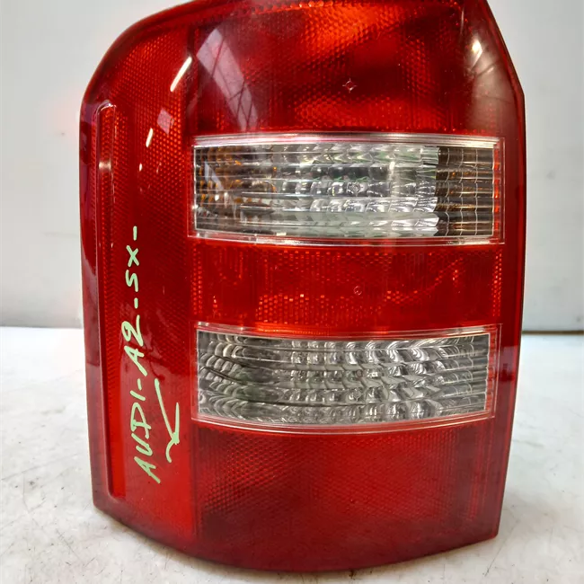 Fanale posteriore sinistro