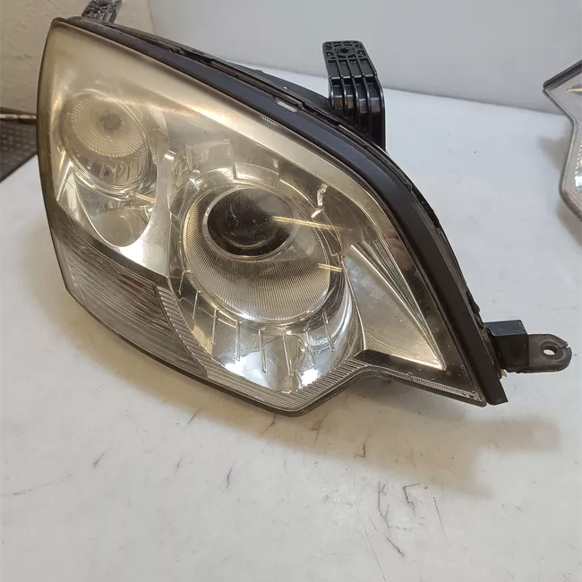 Proiettore destro Xeno