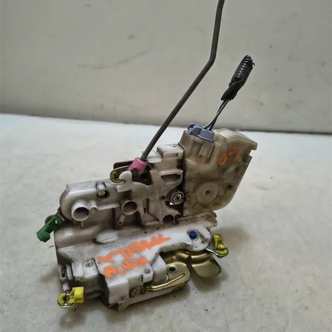 Serratura porta anteriore destra