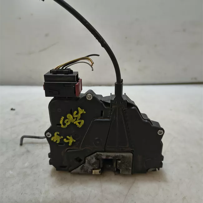 Serratura porta anteriore sinistra