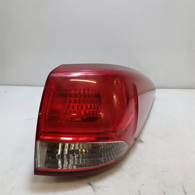 Fanale posteriore parte esterno destro