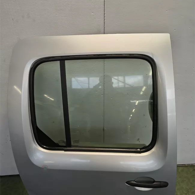 Porta posteriore destra rata