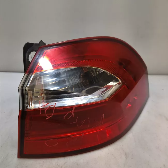 Fanale posteriore parte esterno destro