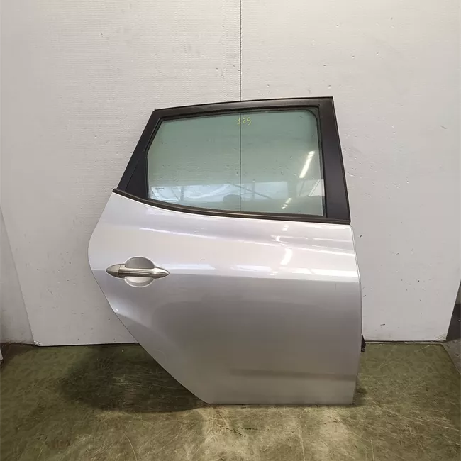 Porta posteriore destra