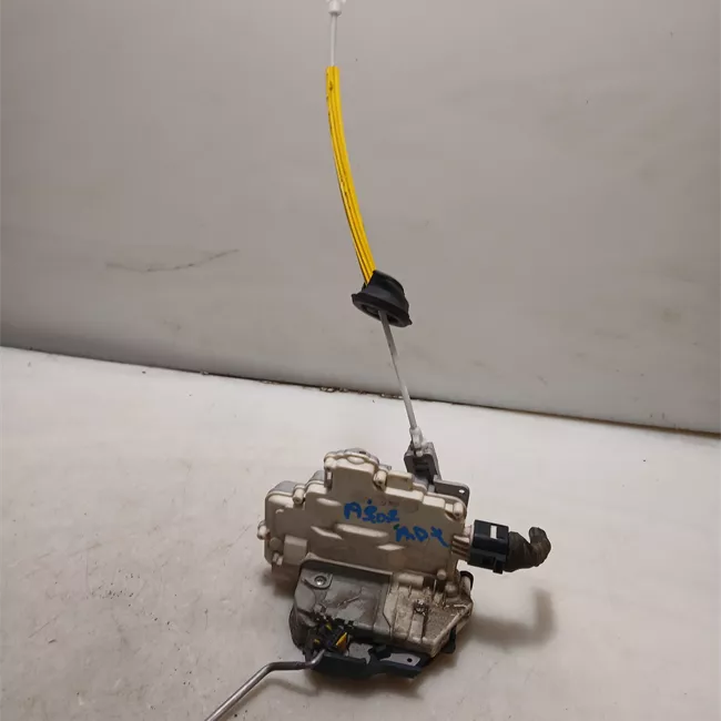 Serratura porta anteriore destra