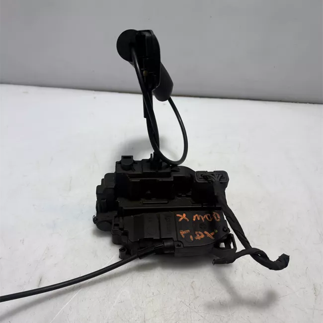 Serratura porta posteriore destra con bloccaggio elettrica/alzacr.elet