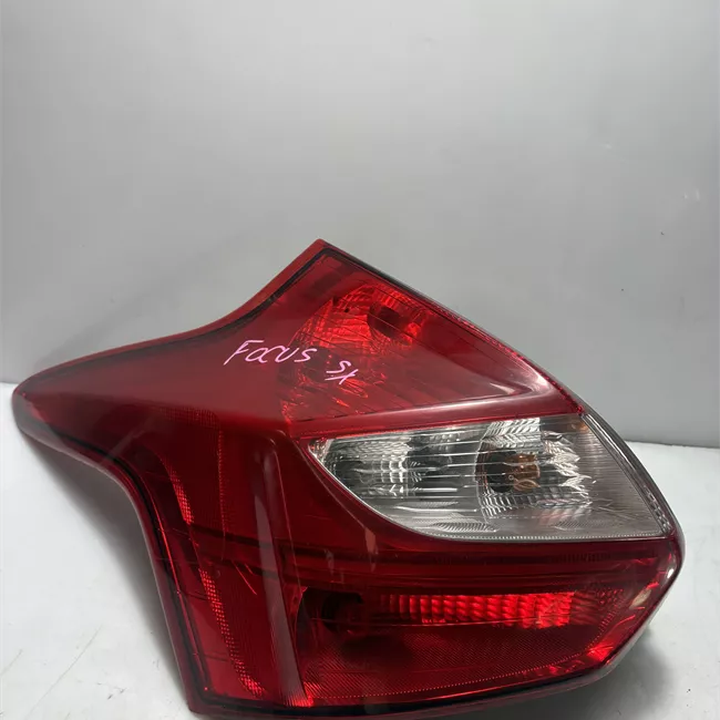 Fanale posteriore parte esterno sinistro