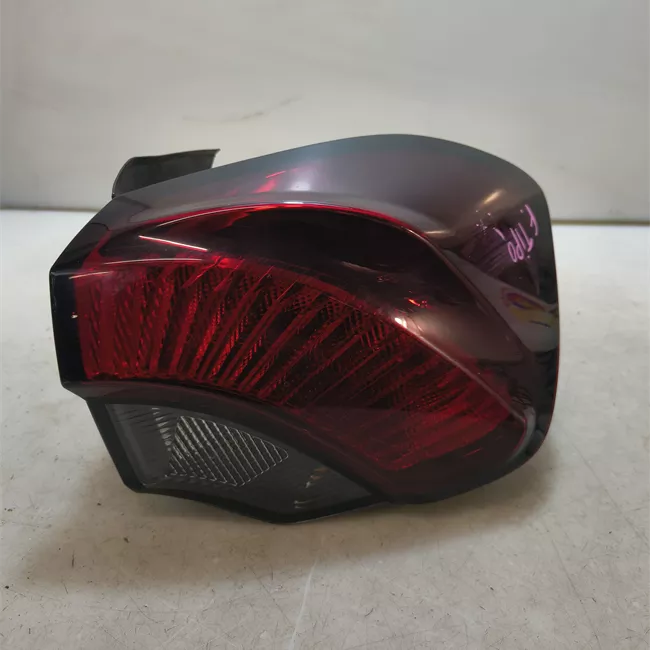 Fanale posteriore parte esterno destro