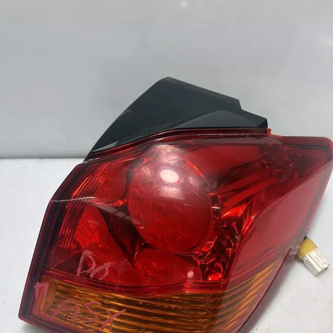 Fanale posteriore parte esterno sinistro