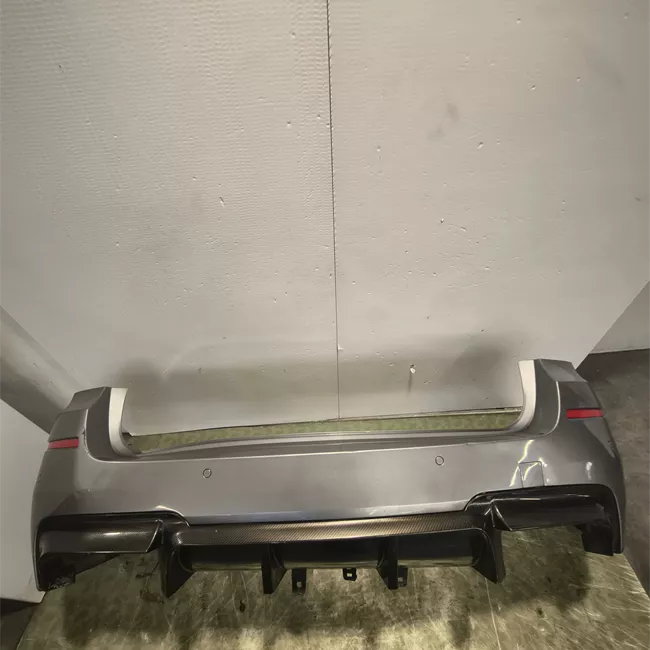 Paraurti posteriore M, con sensori parcheggio primer