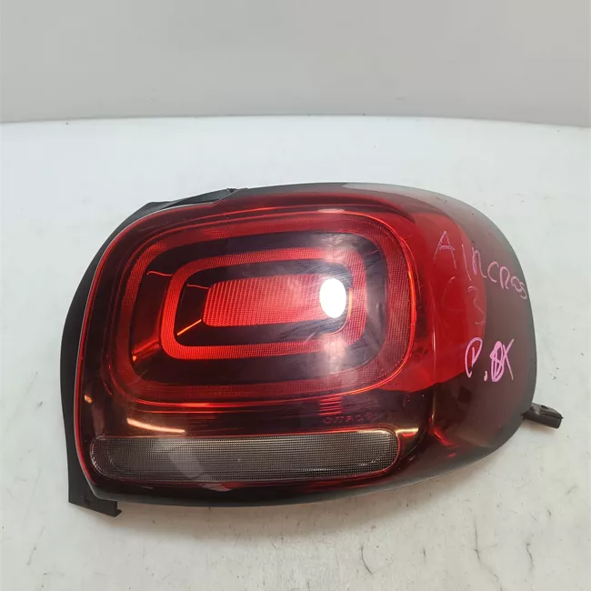 Fanale posteriore destro