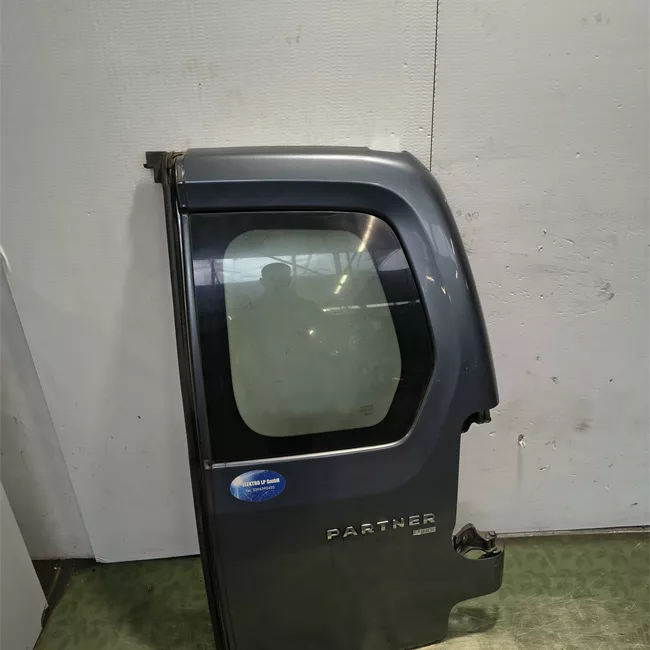 Porta carico posteriore a battente destra Vetrata