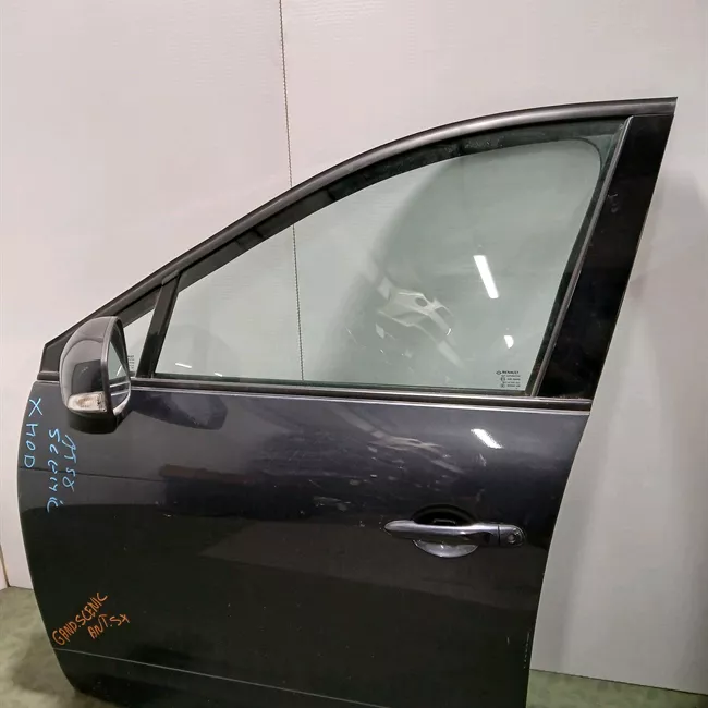 Porta anteriore sinistra