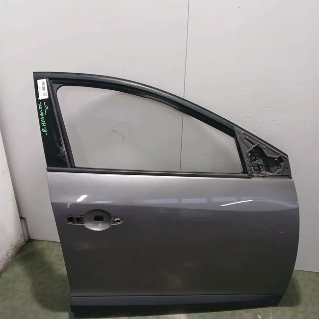 Porta anteriore destra