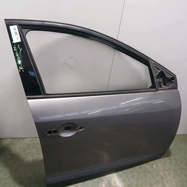 Porta anteriore destra