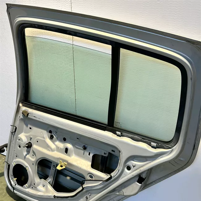 Porta posteriore destra