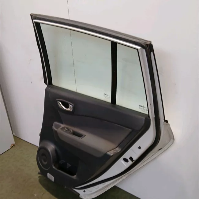 Porta posteriore destra