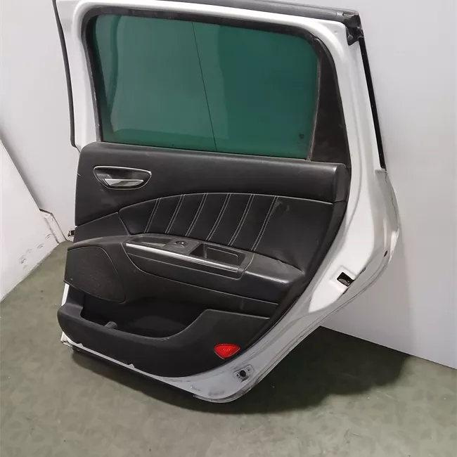 Porta posteriore destra