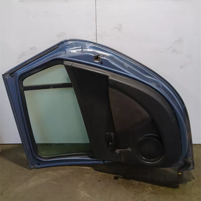 Porta posteriore destra