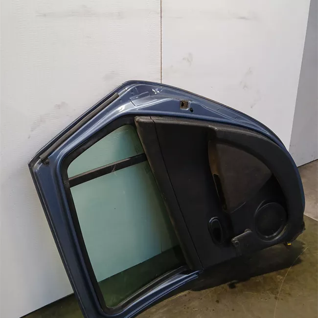 Porta posteriore destra