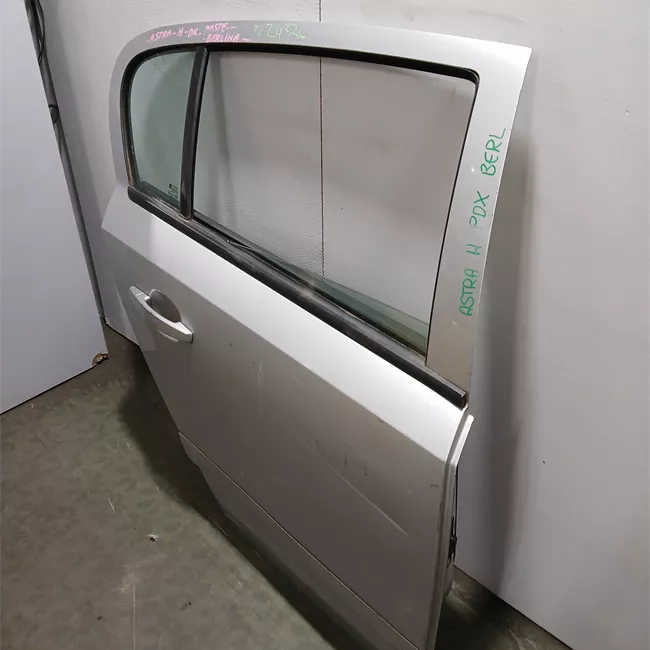 Porta posteriore destra