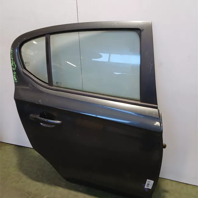 Porta posteriore destra