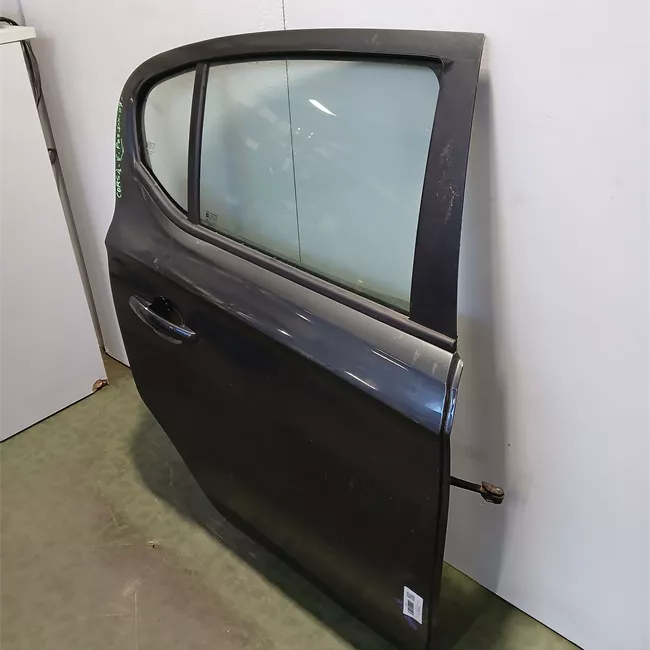 Porta posteriore destra