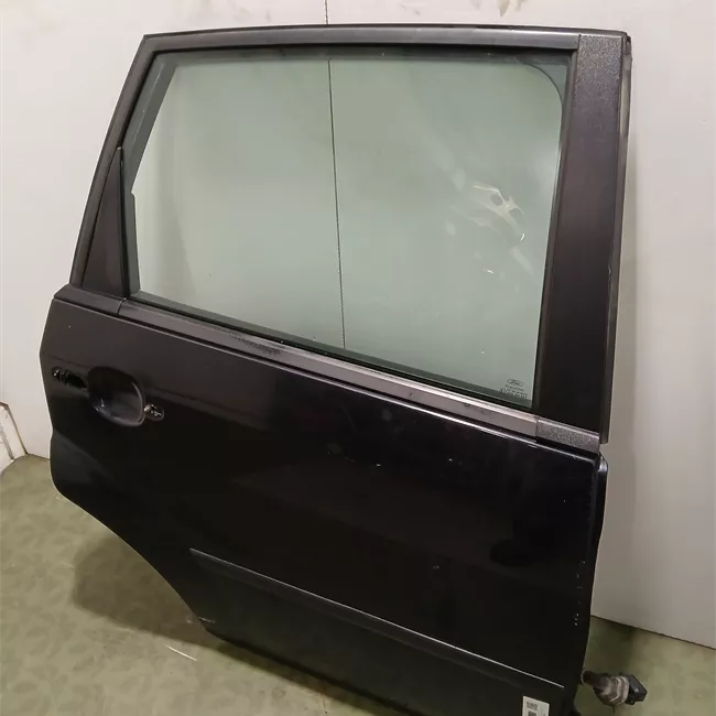 Porta posteriore destra