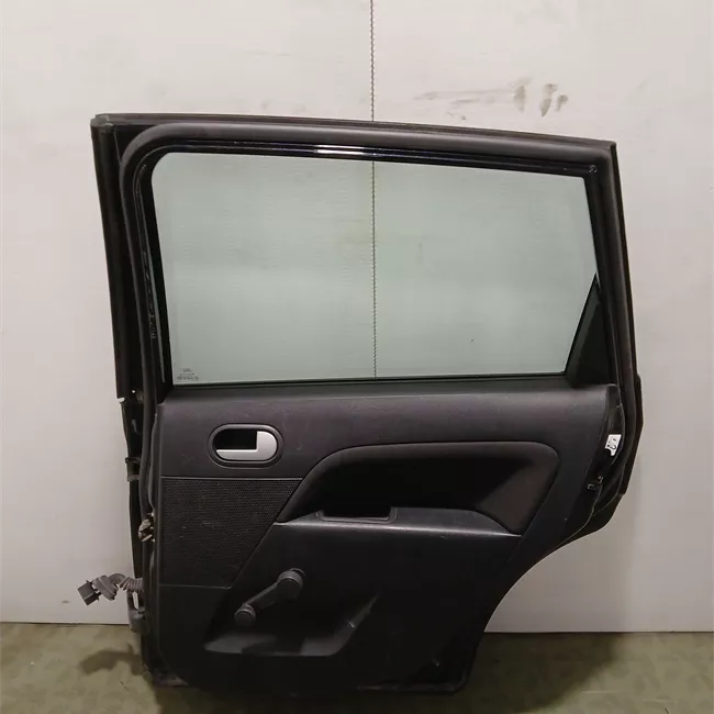 Porta posteriore destra