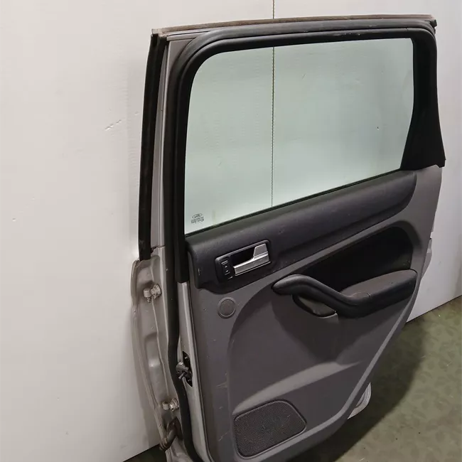 Porta posteriore destra