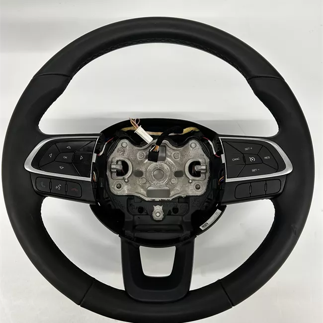 Volante Pelle con comandi/cruise control