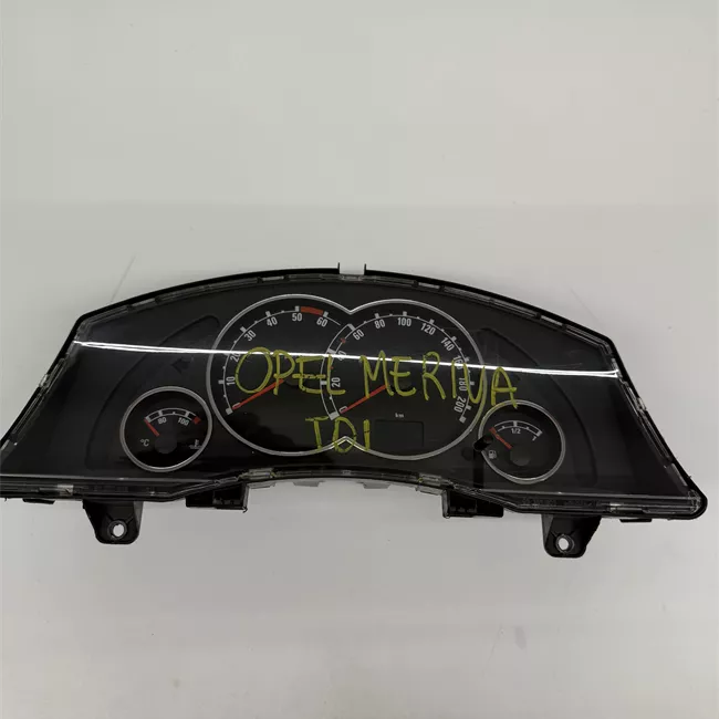 Quadro portastrumenti con anelli cromati