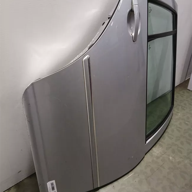 Porta posteriore destra