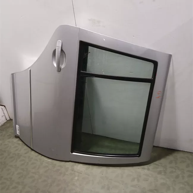 Porta posteriore destra