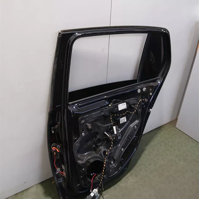 Porta posteriore destra