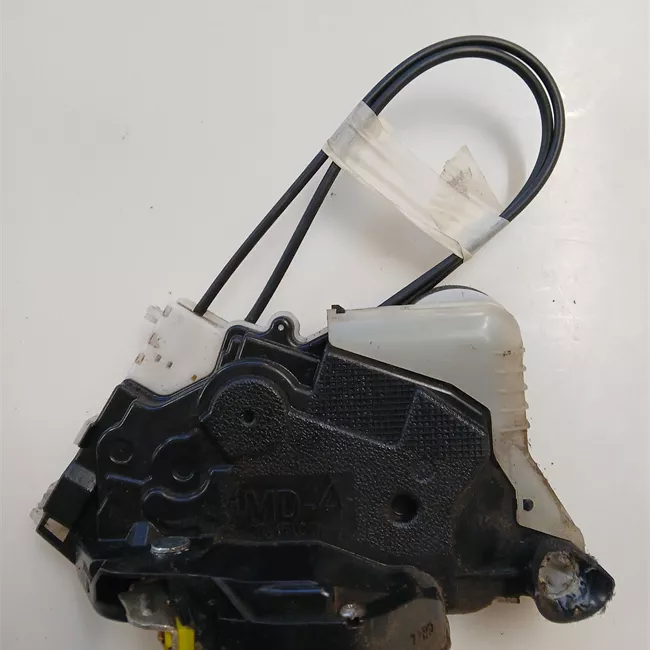 Serratura porta anteriore sinistra con chiusura centralizzata