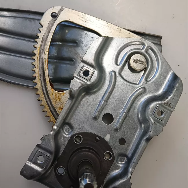 Alzacristallo porta posteriore sinistro