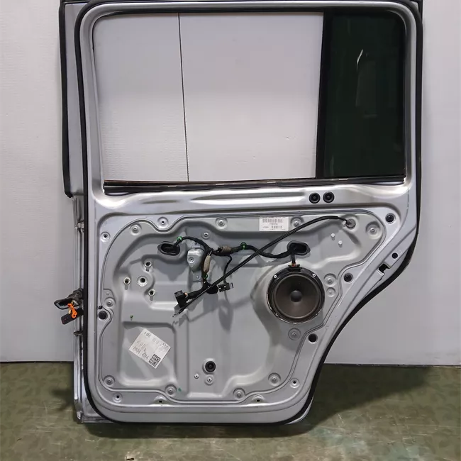 Porta posteriore destra