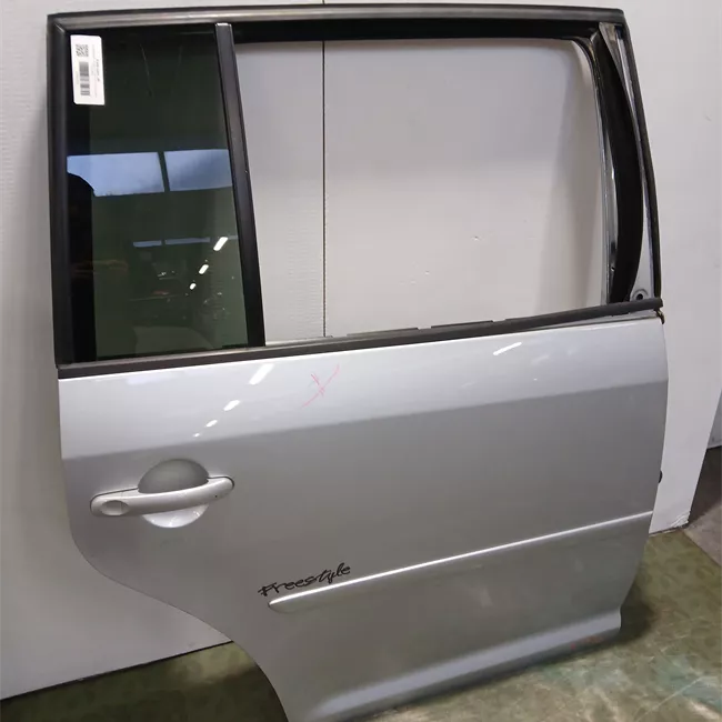 Porta posteriore destra