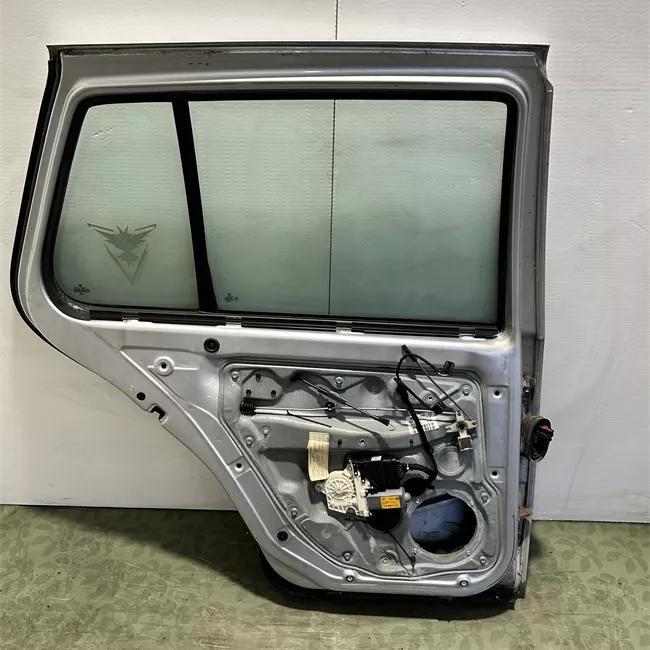 Porta posteriore sinistra