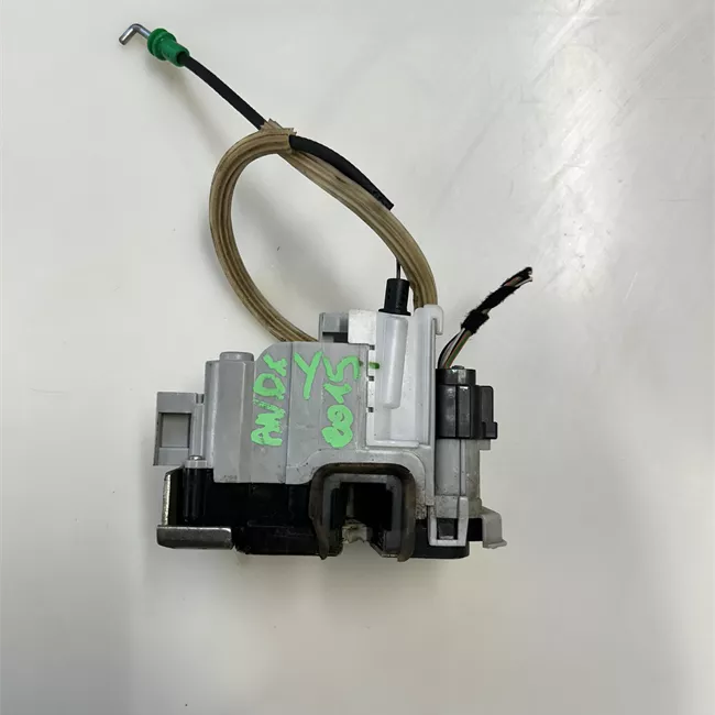 Serratura porta anteriore destra