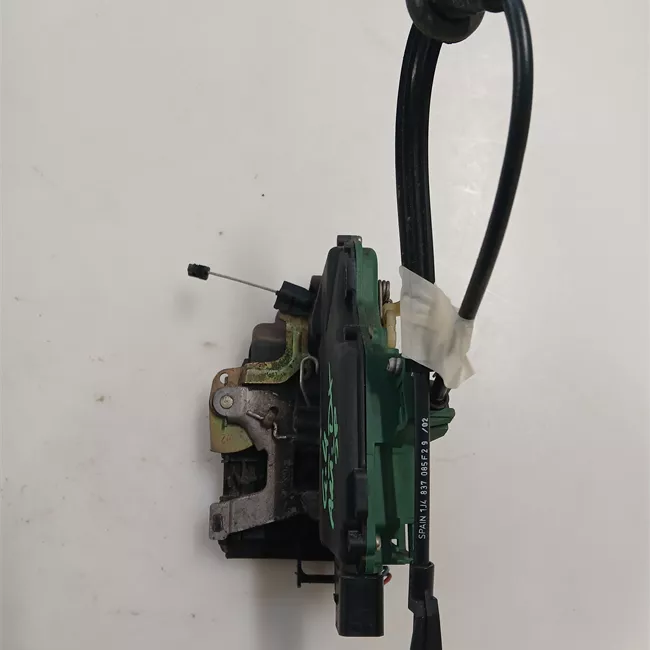 Serratura porta anteriore destra