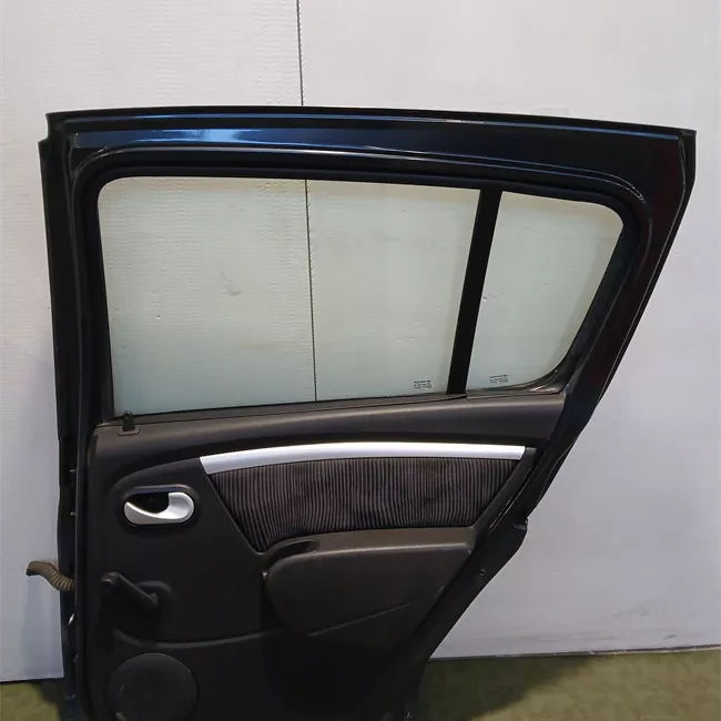 Porta posteriore destra