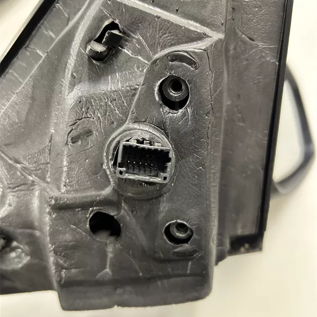 Retrovisore esterno regolazione elettrica destro Retrovisori esterno 03 - 04