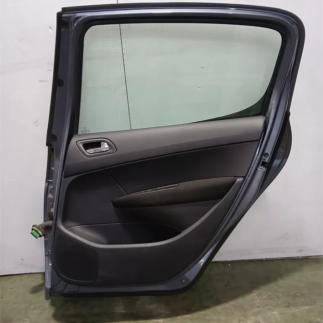 Porta posteriore destra