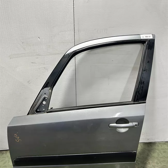 Porta anteriore sinistra