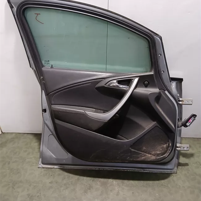 Porta anteriore sinistra