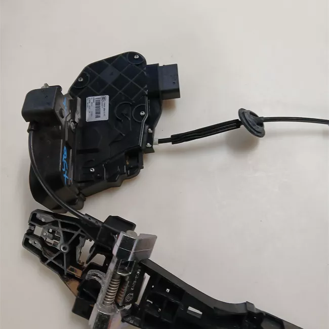 Serratura porta posteriore sinistra