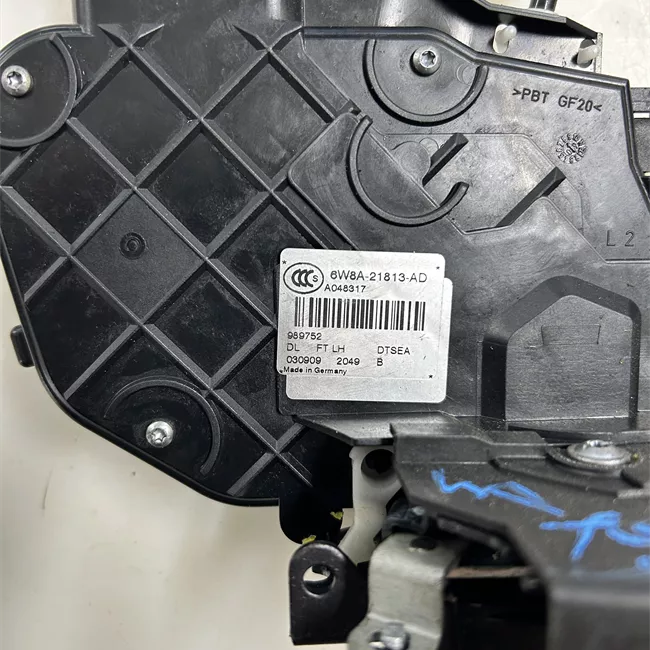 Serratura porta anteriore sinistra